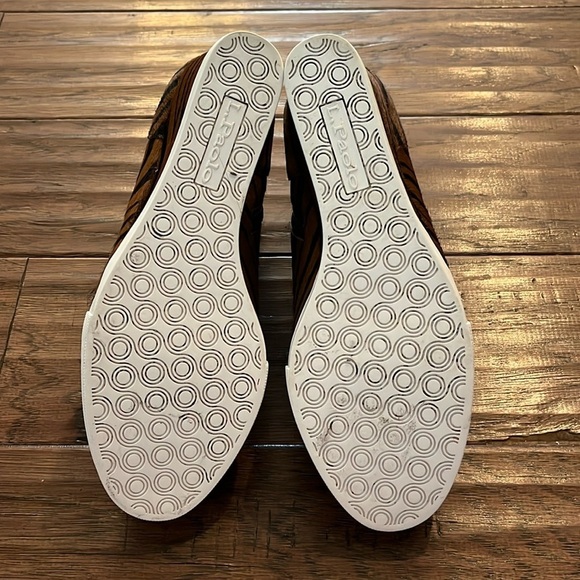 Linea Paola Women’s Felicia Animal Print Sneakers Size 7 - Picture 7 of 8